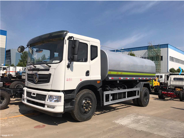 東風T5灑水車