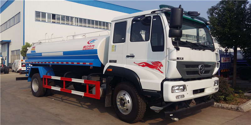 重汽斯太爾灑水車