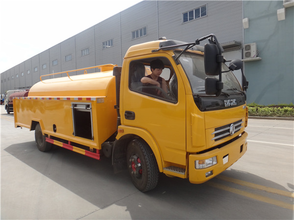 東風大多利卡管道疏通車