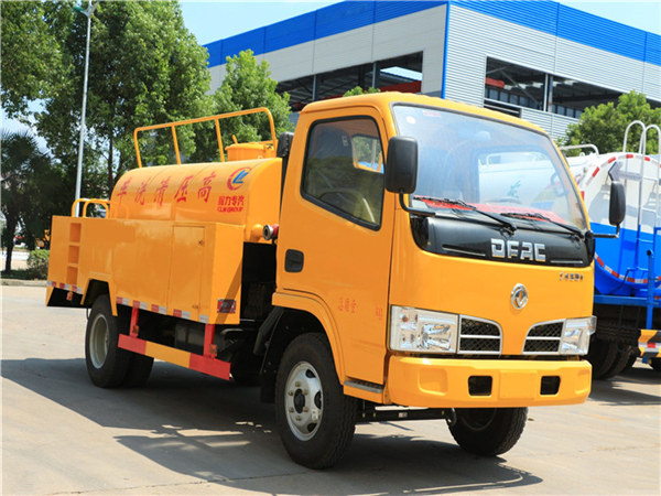 東風小多利卡管道疏通清洗車