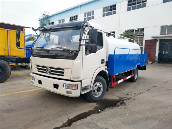 東風大多利卡清洗吸糞車