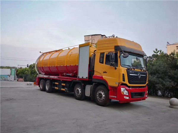 東風天龍前四後八疏通吸污車（副發）