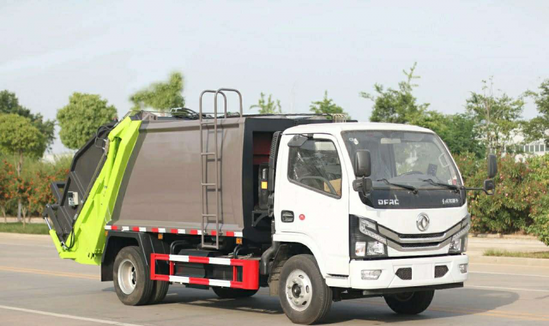 東風小多利卡6方壓縮垃圾車